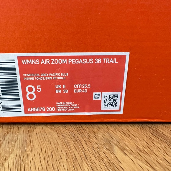 WMNS Air Zoom Pegasus 36 Trail _ 8.5 - Picture 9 of 9